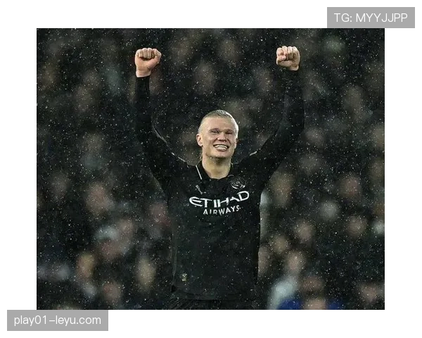 哈兰德荣膺英超月最佳，状态火热再展超级前锋本色