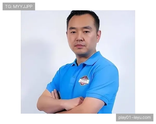 孔令辉这生活反差有点狠：菜市场拎菜的他和领奖台上的那张脸不是一个世界